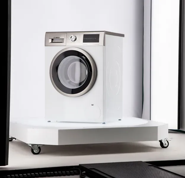 Sesión fotográfica de estudio de lavarropas Bosch