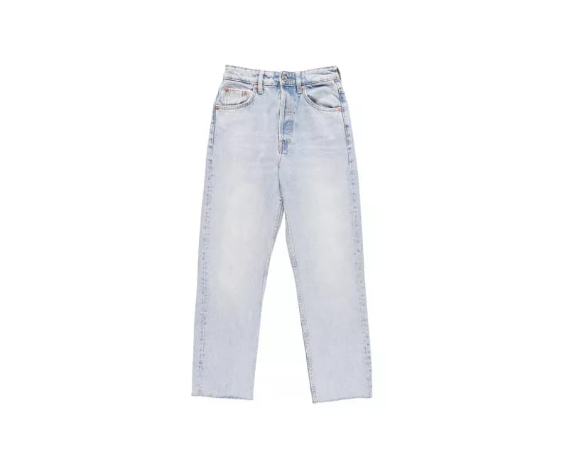 Packshot de jeans en flat lay